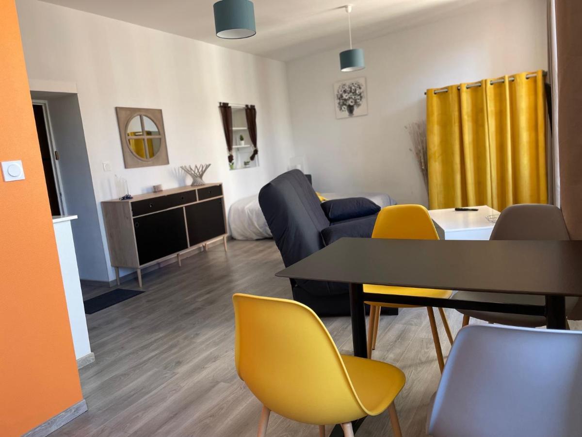 Millau Superbe Studio 35M2 Centre Ville Calme Et Ajoure Buitenkant foto