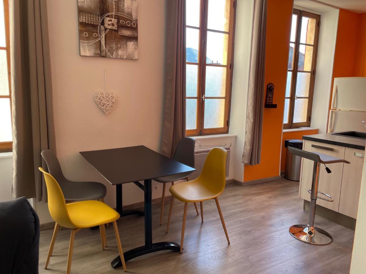 Millau Superbe Studio 35M2 Centre Ville Calme Et Ajoure Buitenkant foto
